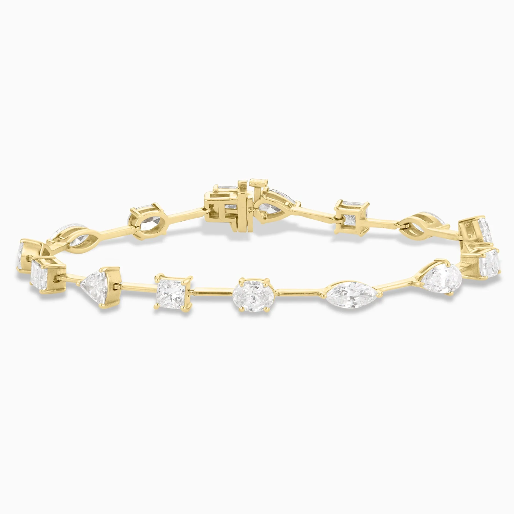 6.90 Carats Natural Multi Shaped Diamond Bracelet